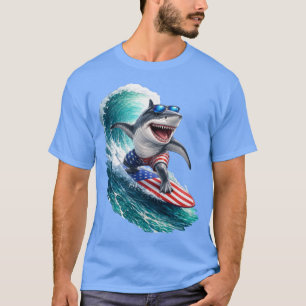 Cooler Hai surft auf einer USA-Flaggen-Welle T-Shirt
