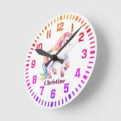 Cooler Individuelle Name Rainbow Unicorn Runde Wanduhr (Winkel)