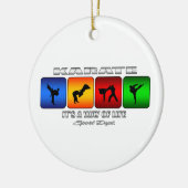 Cooler Karate ist eine Lebensart Keramikornament (Links)