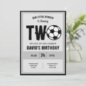 Cooler Kleiner Striker Fußball 2. Geburtstag Einladung (Stehend Vorderseite)