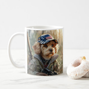 Cooler MAGA Hund mit Gun und Camouflage Niedlicher Kaffeetasse