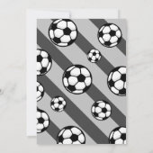 Cooler moderner Kleiner Striker Fußball Geburtstag Einladung (Rückseite)