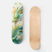 Cooler Mythischer Grüner Drache in Wolken Skateboard (Vorderseite)