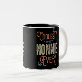 Cooler Nonnie je Zweifarbige Tasse (VorderseiteRechts)