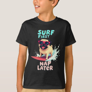 Cooler Pug-Surferhund T-Shirt
