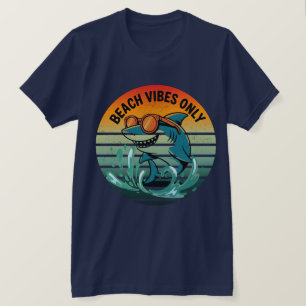 Cooler Retro-Hai mit Sonnenbrille - Beach Vibes nu T-Shirt
