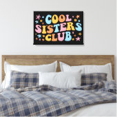 Cooler Schwesterklub III Leinwanddruck (Insitu (Schlafzimmer))