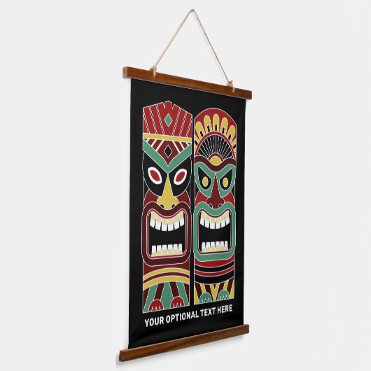 Cooler Tiki Totem-benutzerdefinierter Text Wandteppich Mit Holzrahmen (Gewinkelt)