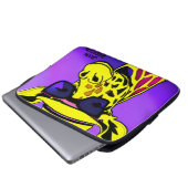 Cooler Typ Giraffe in Sonnenbrille. bearbeitbar Laptopschutzhülle (Vorne Knopf)