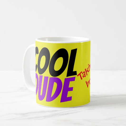 Cooler Typ mit Pause Tasse (Vorderseite Links)