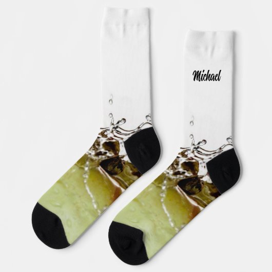 Cooler Wassertropfen auf Apfelfrucht Ihr Name Socken (Linkes Detail)