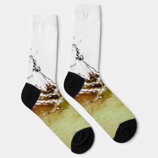 Cooler Wassertropfen auf Apfelfrucht Socken (Rechts)
