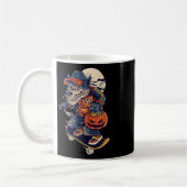Cooler Wolf beim Skateboardfahren mit einem Hallow Kaffeetasse (Links)
