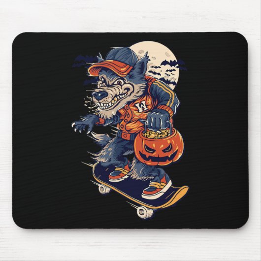 Cooler Wolf beim Skateboardfahren mit einem Hallow Mousepad (Vorne)