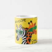 Cooler Zebra und Giraffe mit Brille auf gelb b Kaffeetasse (Mittel)