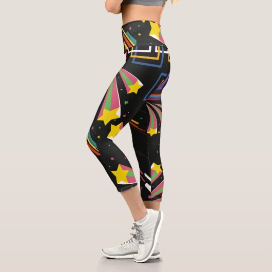 Cooles abstraktes und sternenmodernes Mittelalter Capri Leggings (Links)