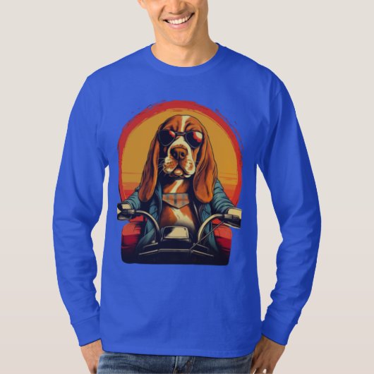 Cooles Basset-Hundbiker bei Sonnenuntergang T-Shirt (Vorderseite)