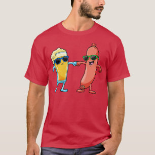 Cooles Bier mit köstlicher Würstchen als beste Fre T-Shirt