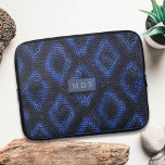 Cooles blaues Abstraktes Muster Imitate Snakeskin  Laptopschutzhülle<br><div class="desc">Ein Imitat marineblaue Snakeskin-Muster Laptop-Ärmel mit Platz für Ihre Initialen. Und es ist absolut fabelhaft und total Imitat!</div>