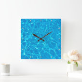 Cooles blaues Schwimmbad Wasser Quadratische Wanduhr (Zuhause)