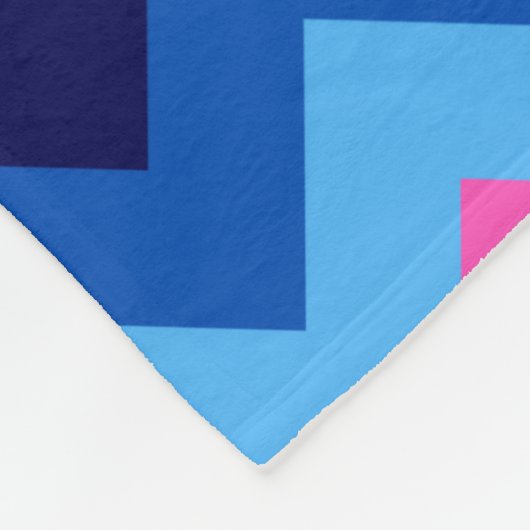 Cooles blaurosa Zickzack Druckmedium Fleece Blanke (Ecke)