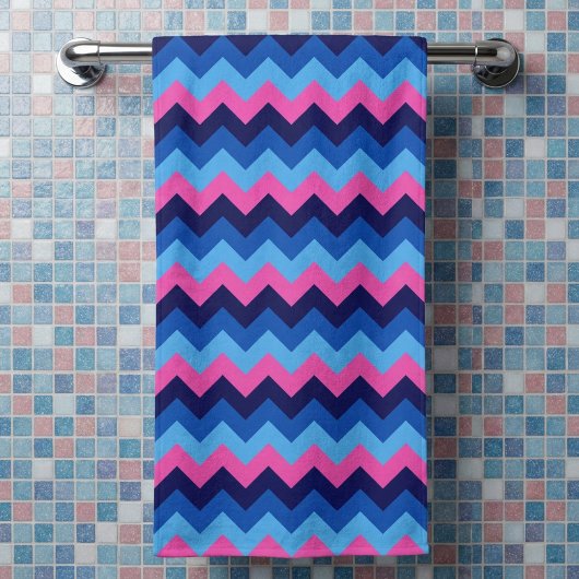 Cooles blaurosa Zickzack Muster Badetuch Badehandtuch