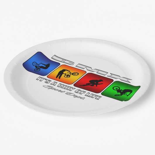 Cooles BMX ist es eine Lebensart Pappteller (Schrägansicht)