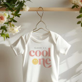 Cooles erhabenes Mädchen Baby Strampler