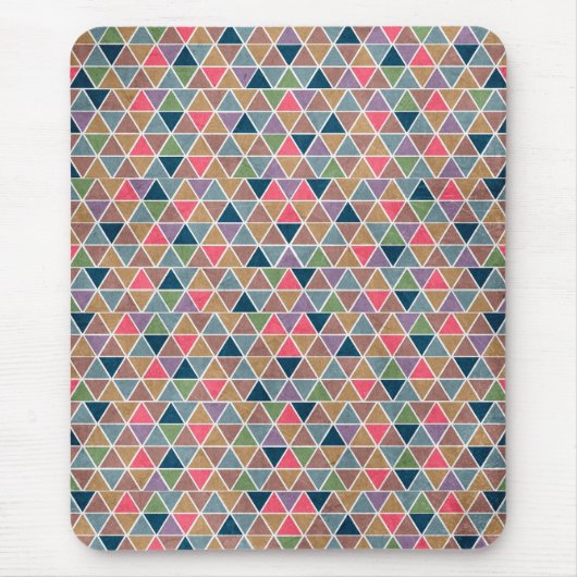 Cooles, farbiges retrogeometrisches Dreiecksmuster Mousepad (Vorne)