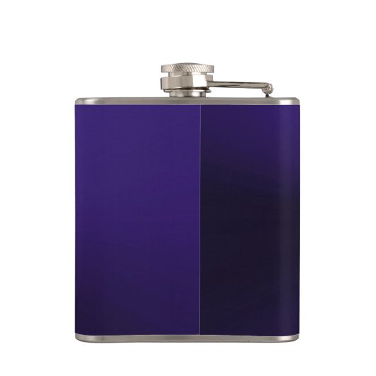 Cooles Felsen-Trommel-Set auf metallischer lila Flachmann (Rückseite)