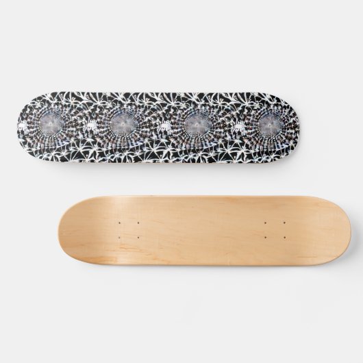 COOLES FRAKTAL DIAMOND SKATEBOARD (Horizontal)