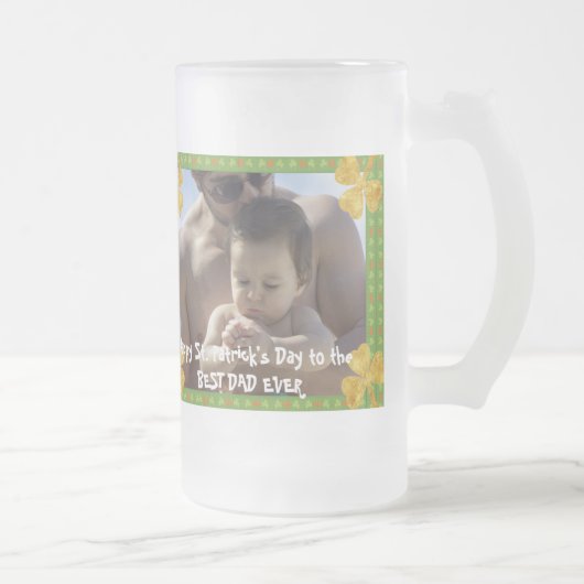 Cooles Gold Irish Kleeblatt Bester Vater je St Pat Mattglas Bierglas (Rechts)