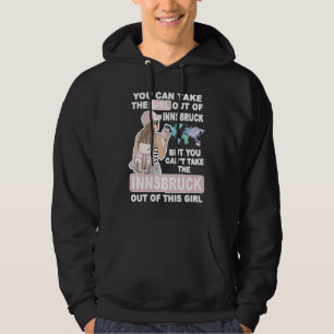 Cooles Mädchen aus der Stadt Innsbruck Stolz Inns Hoodie