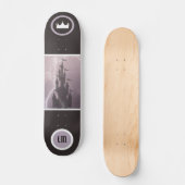 Cooles Mit Monogramm Schloss und Skateboard (Vorderseite)