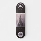 Cooles Mit Monogramm Schloss und Skateboard (Vorne)