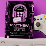 Cooles Neon Virtual Reality Kids Videospiel Einladung<br><div class="desc">Dieses Coole Neon Virtual Reality Kids Video Game Design verfügt über ein Gaming-Headset und ein VR-Headset mit einem Bildschirmhintergrund. Dieses Design ist perfekt für die Geburtstagsfeier eines Kindes zum Thema Videospiel. Dieses Design Anzug jedes Geschlecht oder Alter. Sie können alle Details für Ihre Veranstaltung anpassen. Sehen Sie sich die komplette...</div>