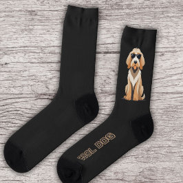 Cooles Otterhound mit Sunnien Socken