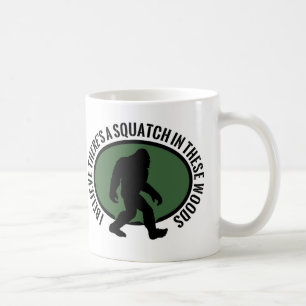 Cooles ovales Squatch in diesem Holz Kaffeetasse