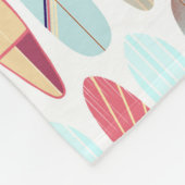 Cooles Retrorot und blaues Surfbrett Fleecedecke (Ecke)