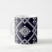 Cooles Schwarz-Weiß-Orientalisches Muster Kaffeetasse (Vorderseite Links)