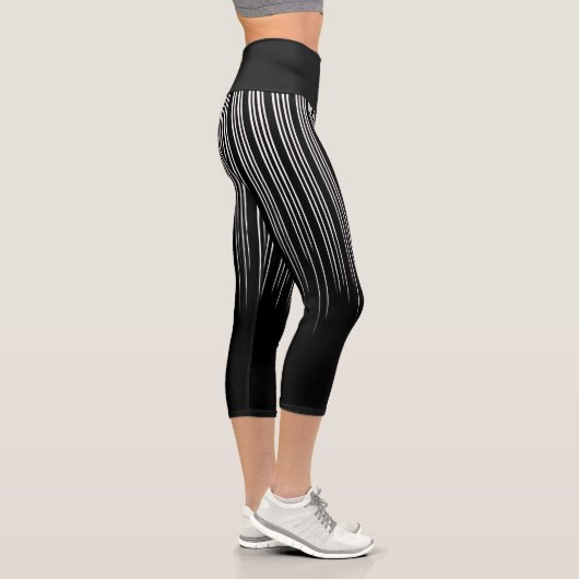 Cooles Schwarz-Weiß-Streifenmuster Capri Leggings (Rechts)