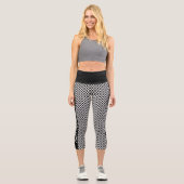 Cooles, schwarz-weißes, kreiertes Muster Capri Leggings (Vorderseite)