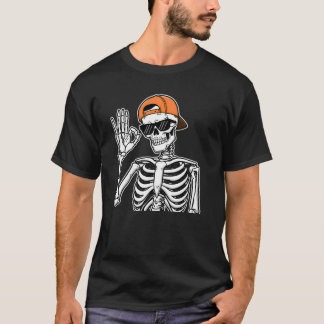 Cooles Skelett mit Orange Cap | Angesagt-Hop Hallo T-Shirt