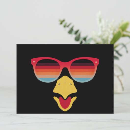 Cooles türkisches Gesicht mit Sonnenbrillen Ernted Einladung (Stehend Vorderseite)