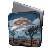 COOLES UFO LAPTOPSCHUTZHÜLLE (Vorderseite Links)
