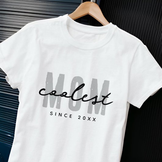 Coolste Mama seit 20XX Moderne, einfache Preppy T-Shirt