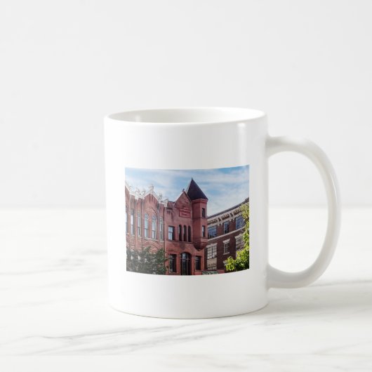 Cooperstown NY - Erstes Gebäude der Nationalbank Kaffeetasse (Rechts)