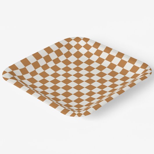 Copper and eggshell checkerboard pattern pappteller (Gewinkelt)