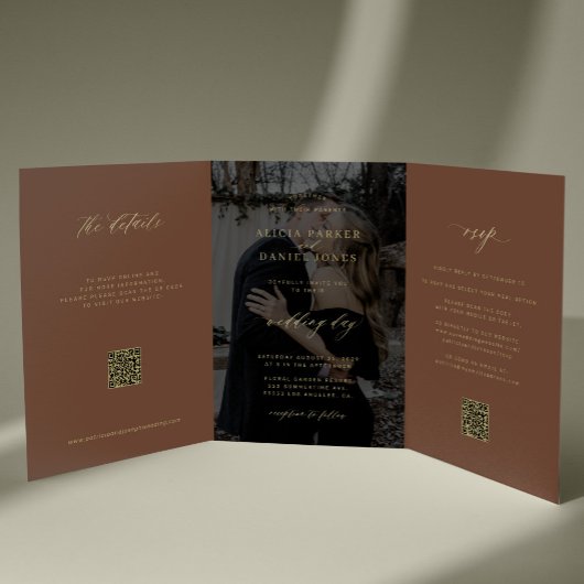 Copper brown gold photo wedding RSVP details QR Dreifach Gefaltete Einladung