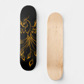 Copper Phoenix steigt auf schwarz Skateboard (Vorderseite)